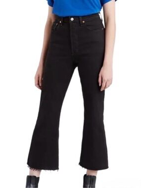 Levi's Premium Ribcage Cropped Flare Jeans - Size 27 - Like New